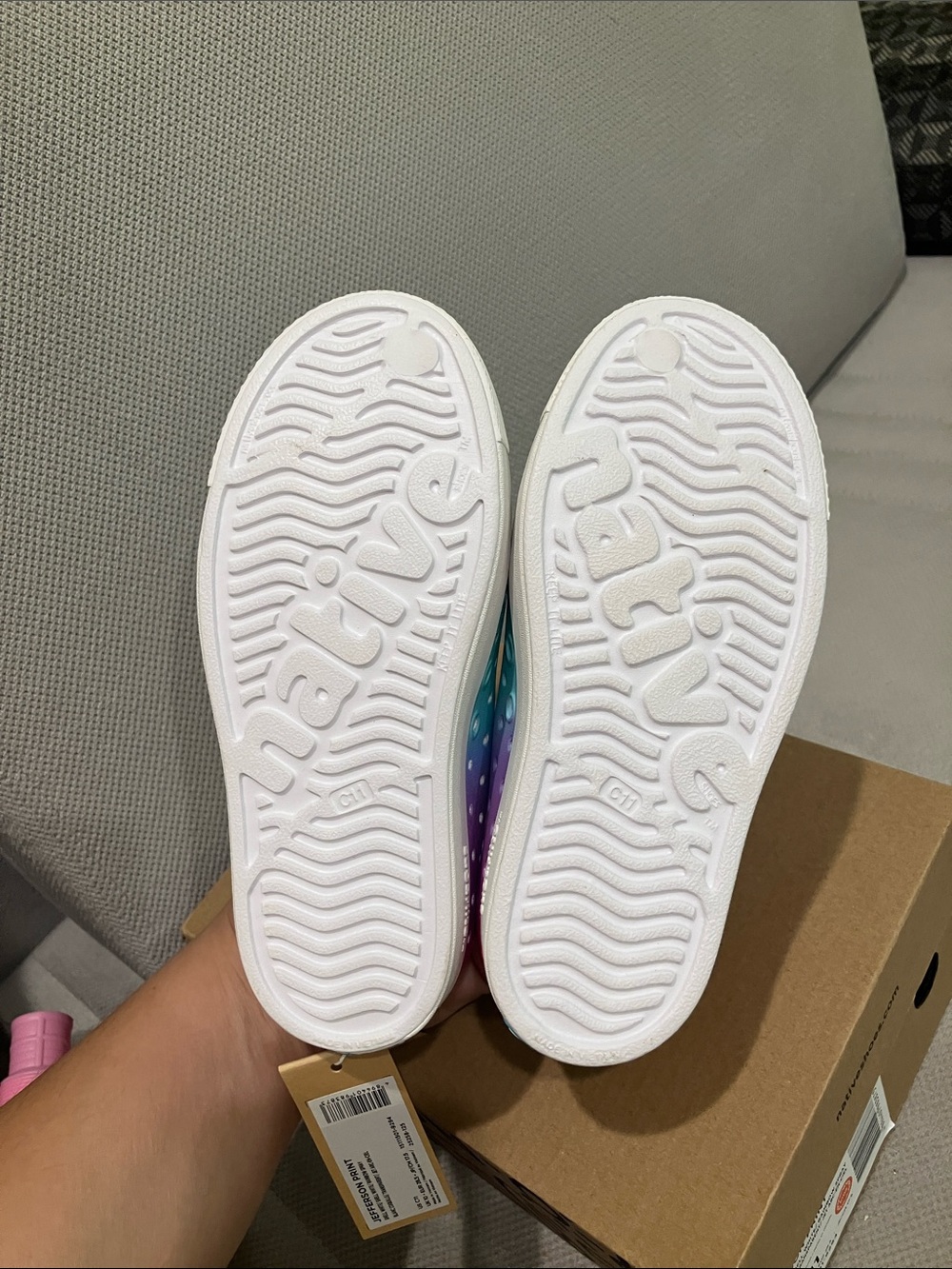 NEW IN BOX NATIVE Kids Rainbow Gradient Slip-On Shoes - Multi SIZE C11 - Picture 6 of 12